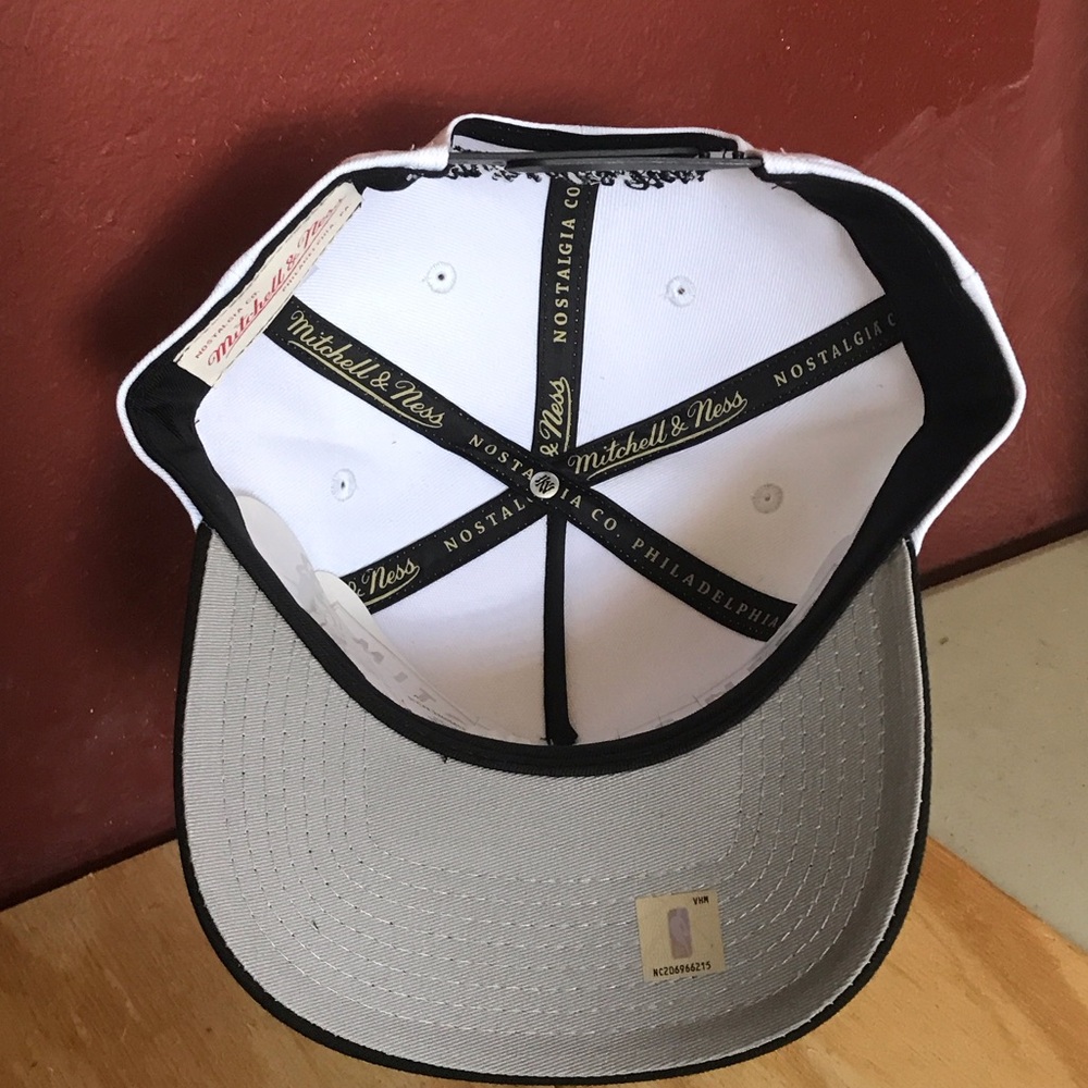 Orlando magic snapback hat white Cap with Gold and Black Accents nba heritage - Picture 3 of 4